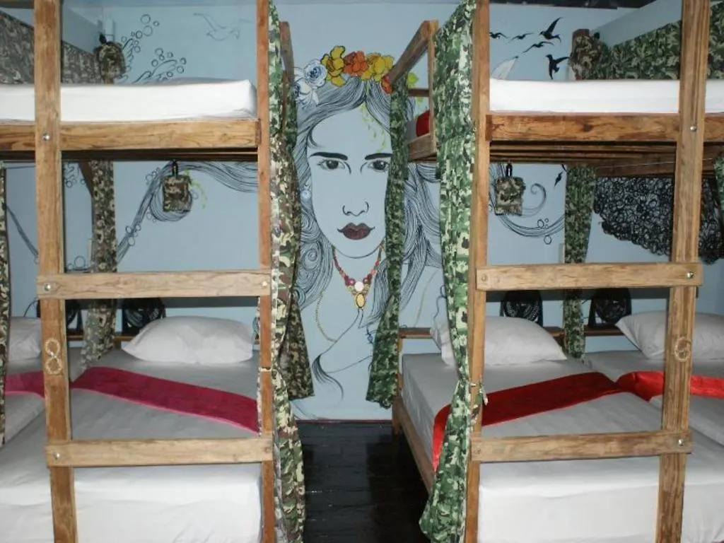 Peacock Hostel Ko Lanta