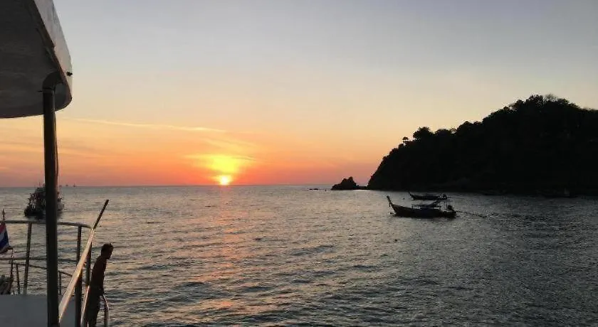 Peacock Hostel Ko Lanta