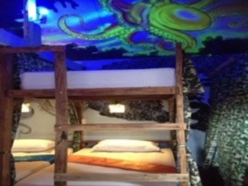 Peacock Hostel Ko Lanta