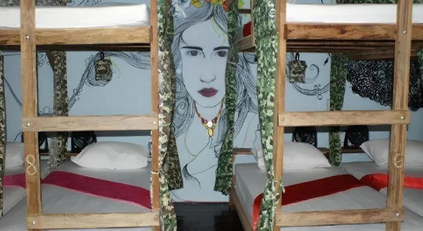 Peacock Hostel Ko Lanta Thailand