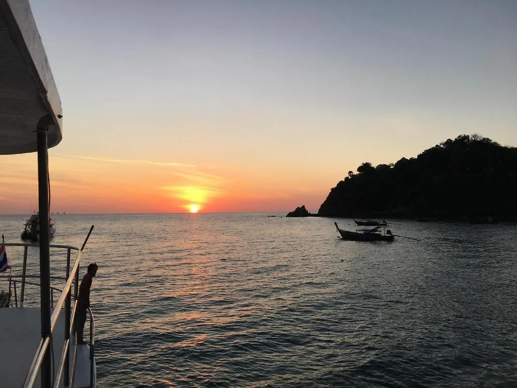 Peacock Hostel Ko Lanta