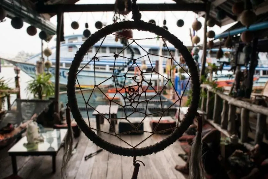 Peacock Hostel Koh Lanta